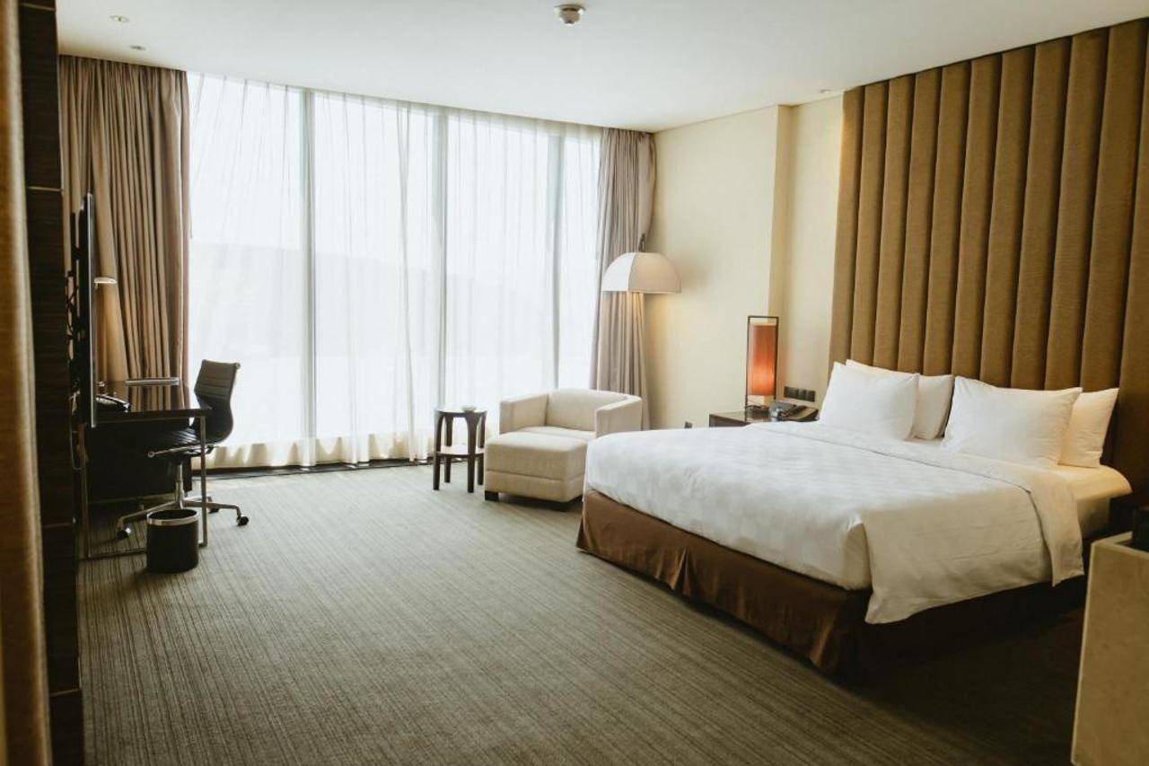 Po Hotel Semarang Dış mekan fotoğraf