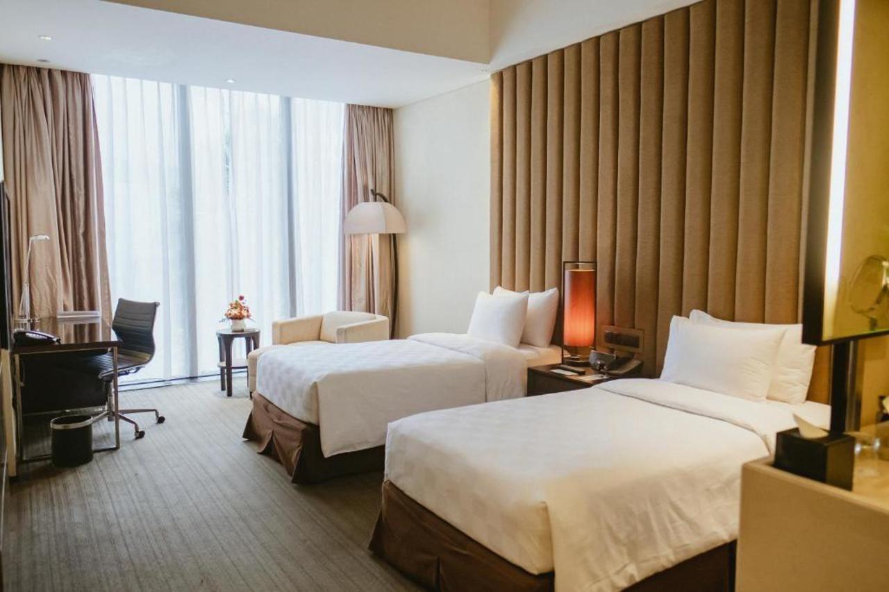 Po Hotel Semarang Dış mekan fotoğraf