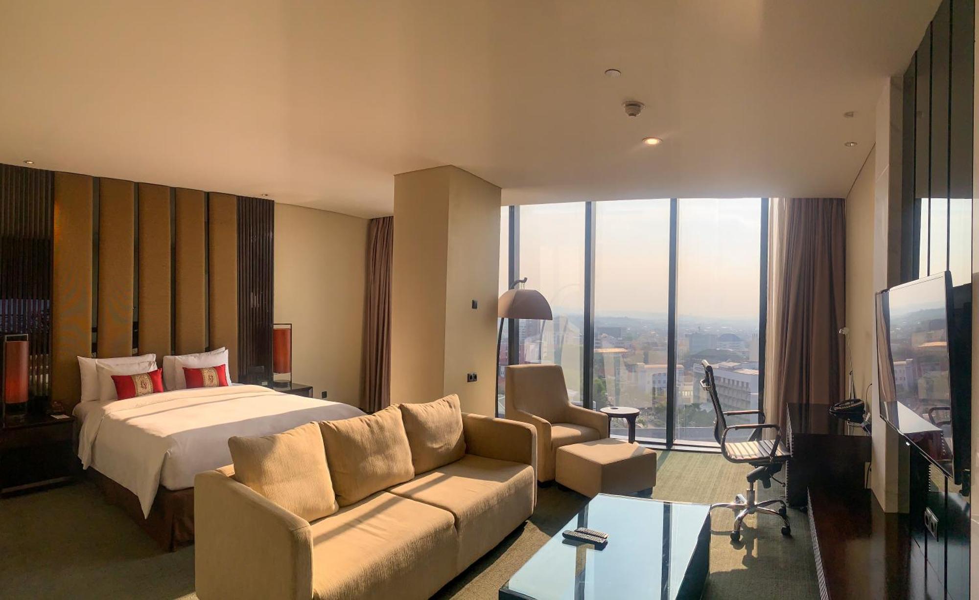 Po Hotel Semarang Dış mekan fotoğraf