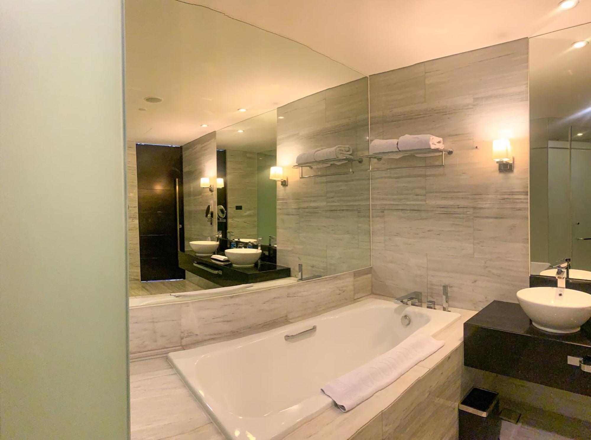 Po Hotel Semarang Dış mekan fotoğraf
