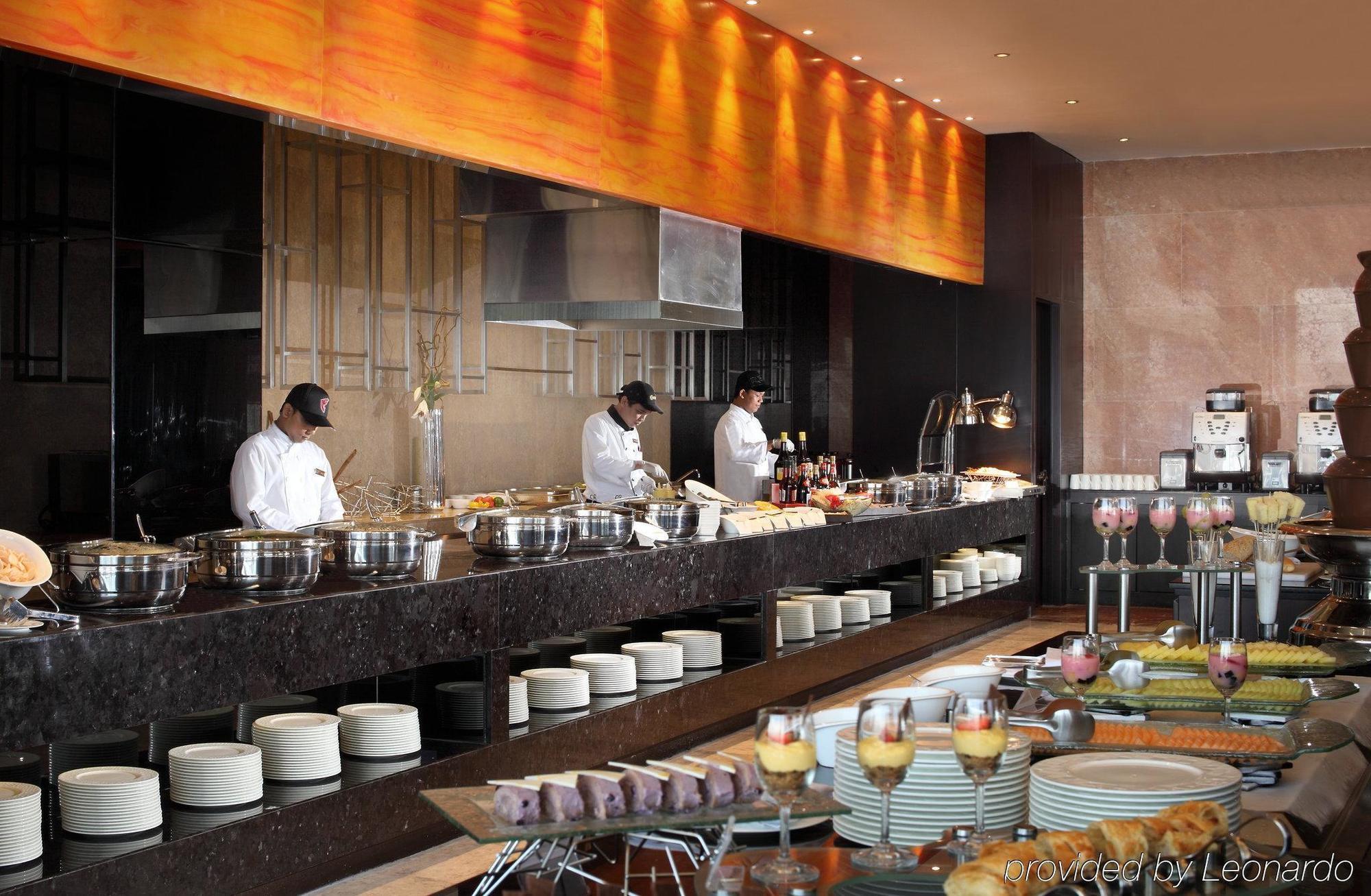 Po Hotel Semarang Restoran fotoğraf
