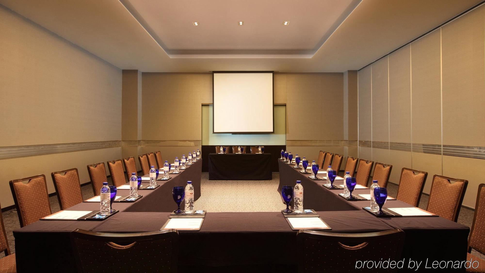 Po Hotel Semarang Dış mekan fotoğraf