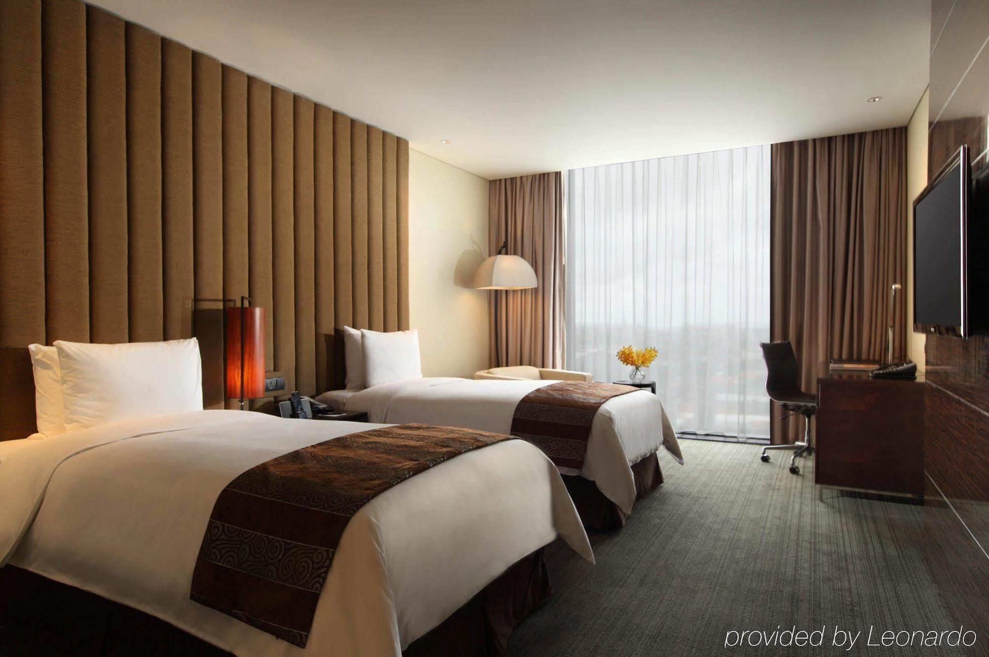 Po Hotel Semarang Dış mekan fotoğraf