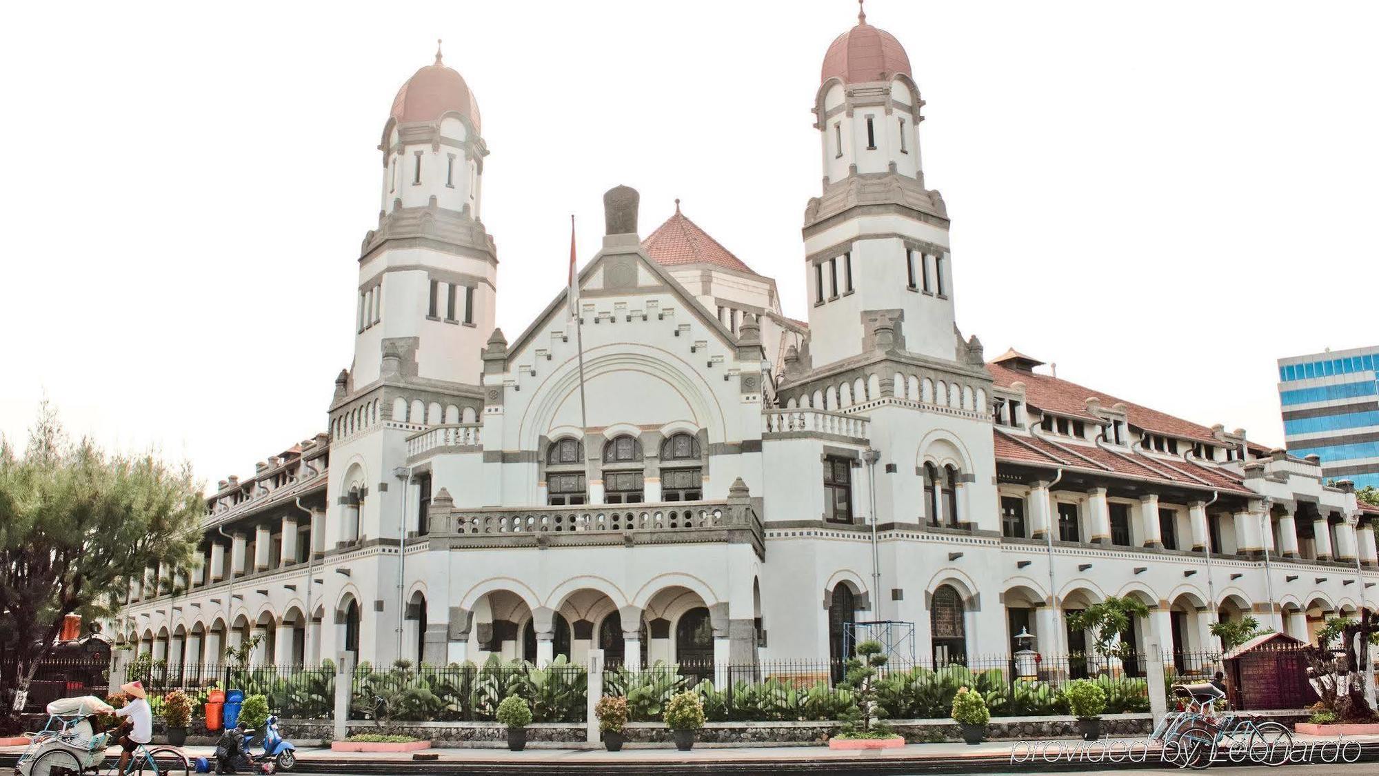 Po Hotel Semarang Dış mekan fotoğraf