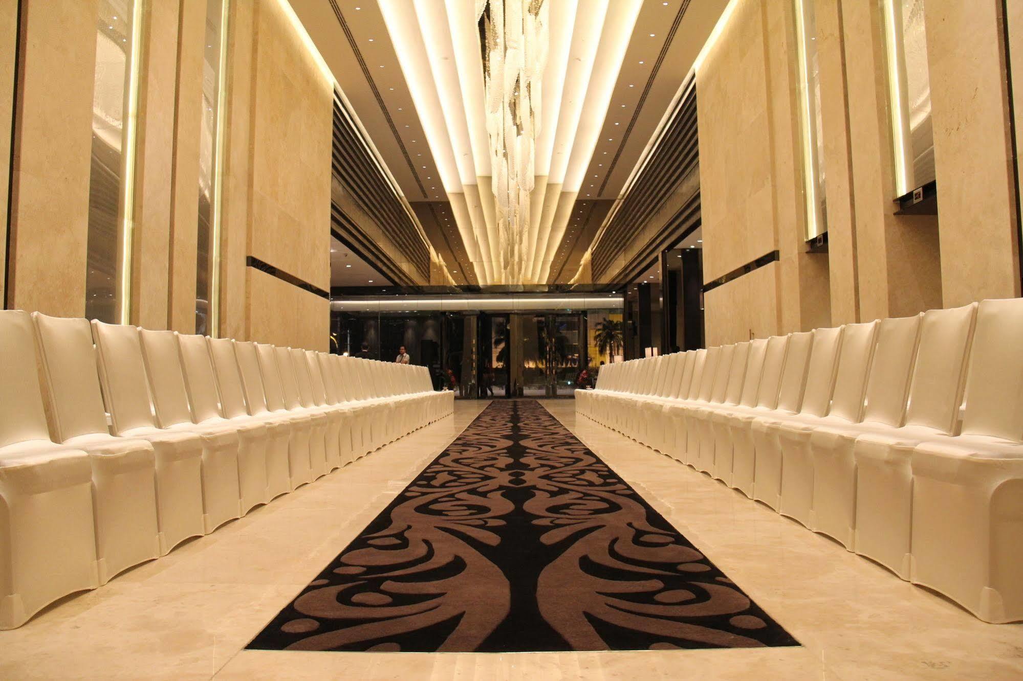 Po Hotel Semarang Dış mekan fotoğraf